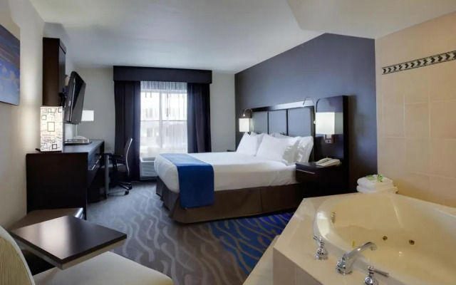 Holiday Inn Express And Suites Meadowlands Area
