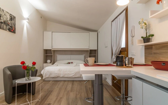 The Love Hut by Santa Lucia Station