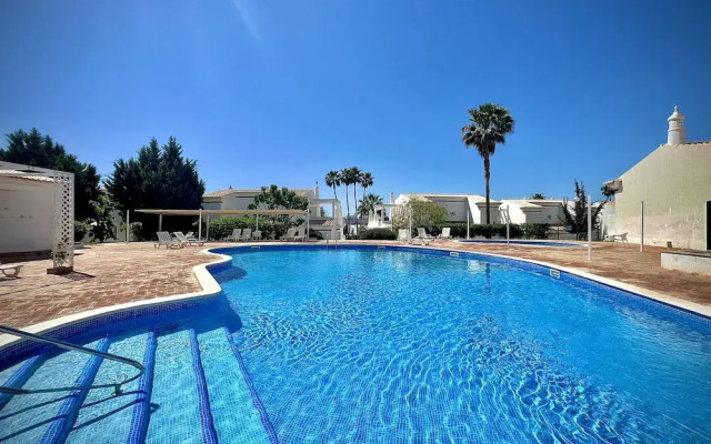 Vilamoura Eden Villa With Pool by Homing