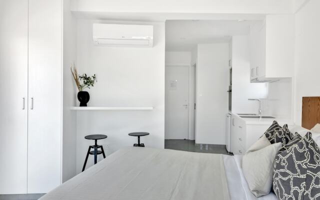 Phaedrus Living: Alkminis Seaside Suites Playa