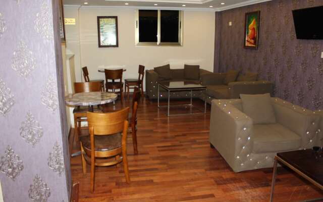 Saro-Maria Hotel