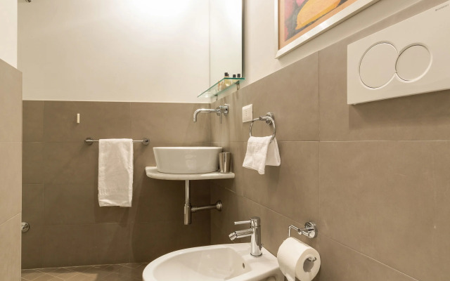 Rome as you feel - Piazza dei Satiri