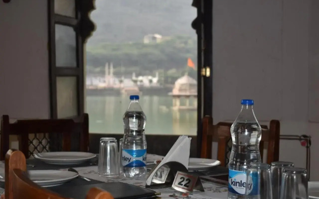 Nawal Sagar Palace