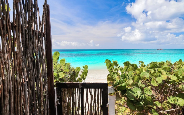 Conch Beach Cabins - Rumbus Beach