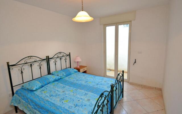 Cosy apartment in Racale with private terrace