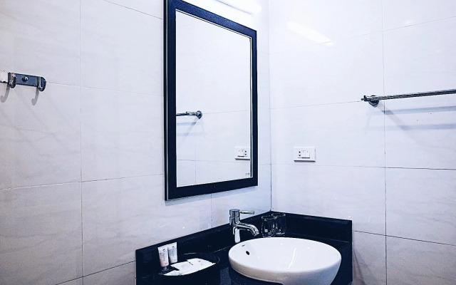 My Lan Hanoi Hotel