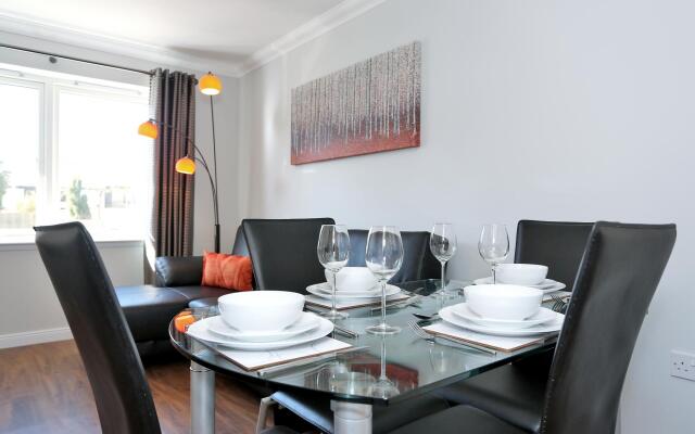 Bright Birchlee Home in Inverurie, Scotland