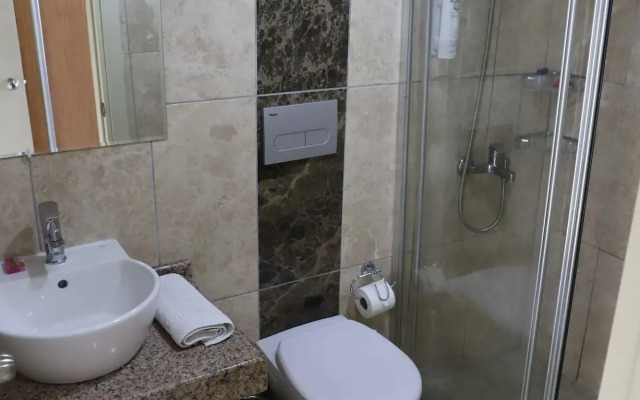 Sun Hotel by En Vie Beach - Adults Only