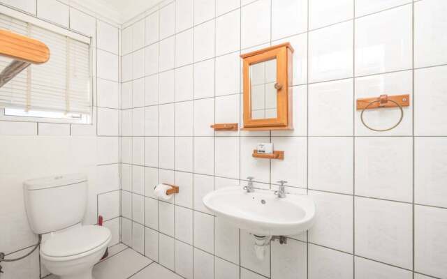 Contemporary 4 Bedroom Home