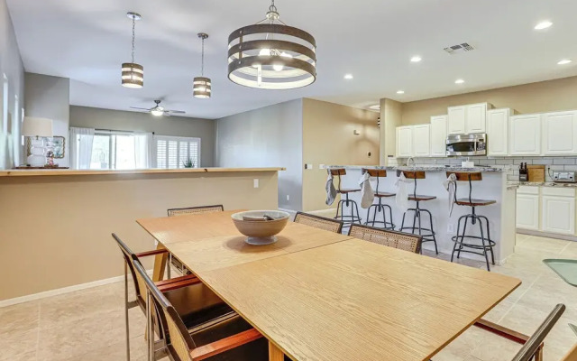 Family-friendly Goodyear Oasis: Fire Table, Pool!