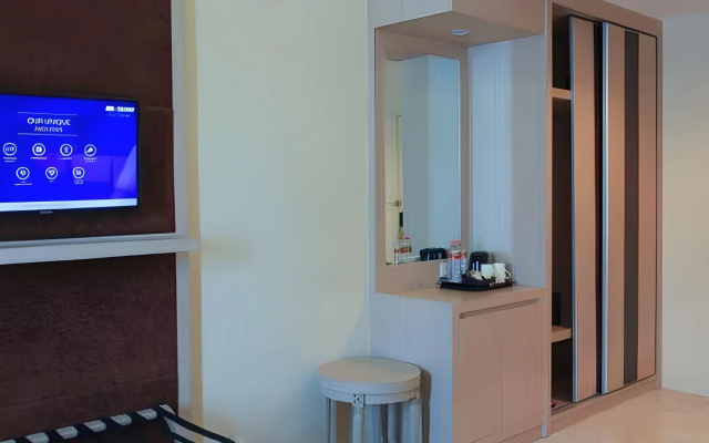 WThree Premier Hotel – Guest Rooms – Makassar