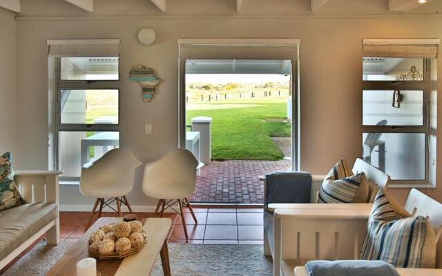 Seehuisie, Langebaan 6-Sleeper