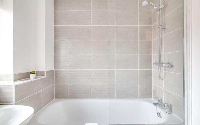 Moda Stays - Mull Croft House