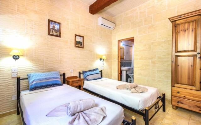 Ta Guljetta 4 Bedroom Villa With Private Pool