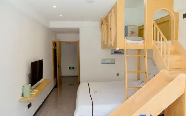 Yuya Small Building Homestay (Third Bathing Beach Branch)