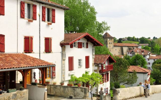 VVF Pays Basque Sare La Rhune, Sare