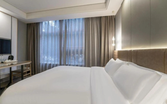 HanTing Hotel (Fuzhou Sanfang Qixiang West Lake Park)