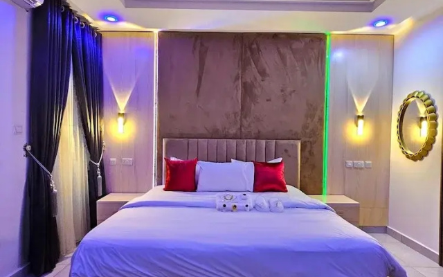2 Bed Apartment 2 - Cosy Benin City Escape
