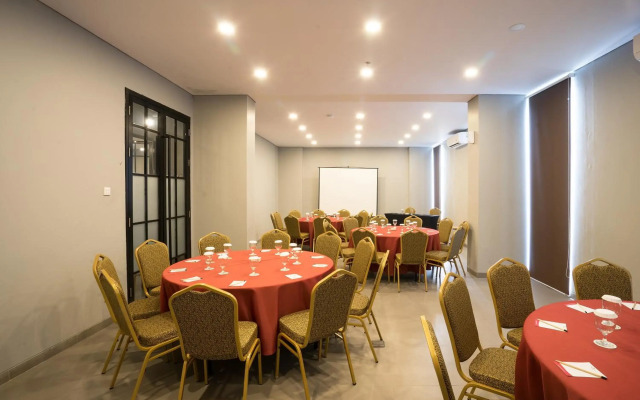 Maple Hotel Jakarta