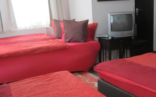 Hotel-Pension Adler Untertürkheim