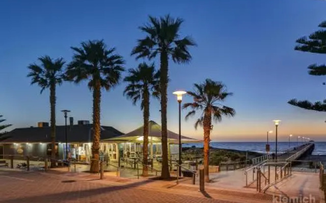 The Beach House @ Grange