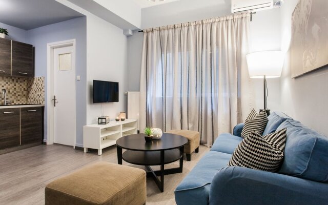 Kolonaki 2 Bedroom Apartment by Livin Urbban