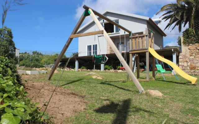 Mira Guincho house with sea view and garden