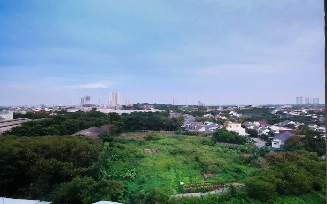 Well Equipped Studio at the Oasis Apartment Cikarang