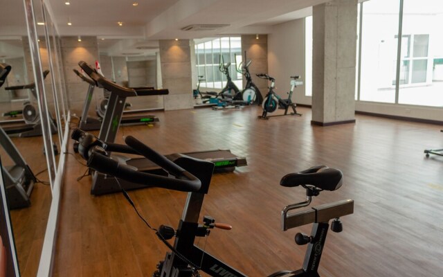 Moderno Edificio Sobre la Playa - Luxury