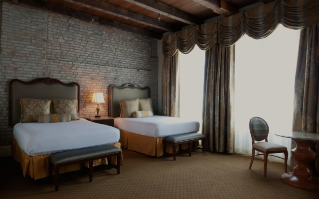 French Market Inn
