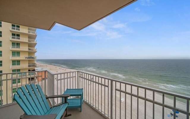 Crystal Shores West 401 3 Bedroom Condo by Redawning