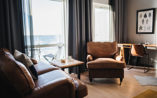 Ocean Hotel