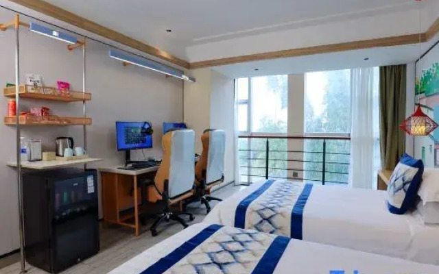 Rainbow Esports Hotel