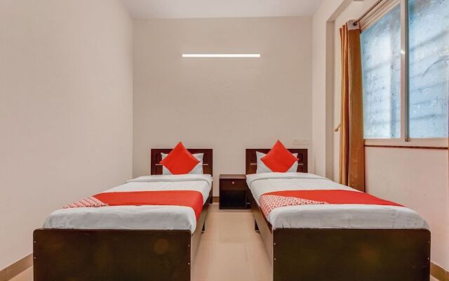 Oyo 47376 Ekab Hospitality