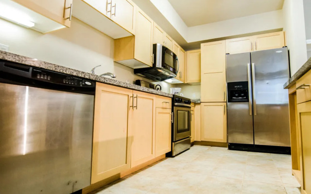 Hollywood Boulevard Extended Stay