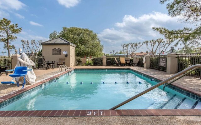 Quality Inn & Suites Durant