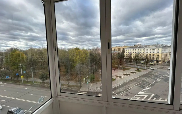 Apartments on Lenin Avenue 37/73