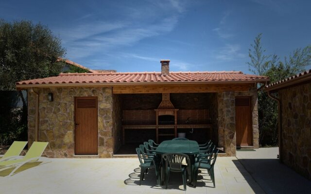 House With 8 Bedrooms in Celorico de Basto, With Pool Access, Furnishe