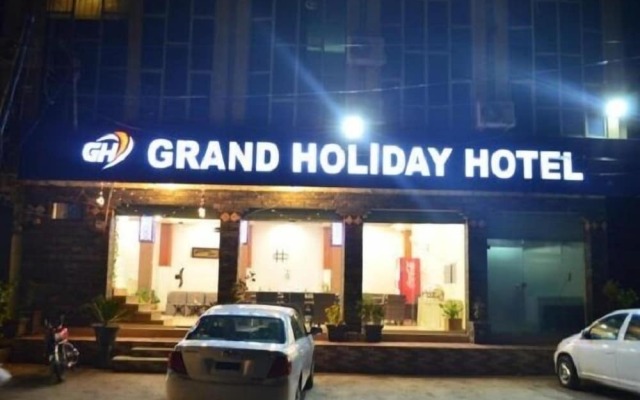 Grand Holidays Hotel