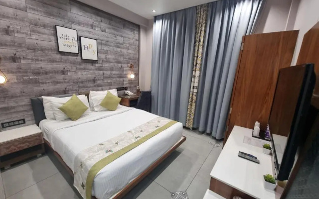 RG Exclusive Hotel-Akola