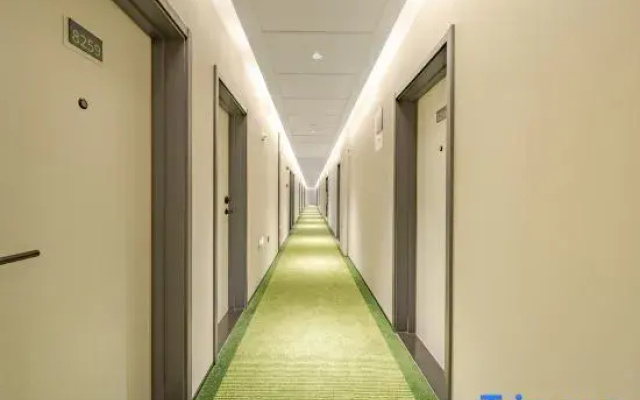 Hi Inn (Nanjing Luhe Changjiang Road)