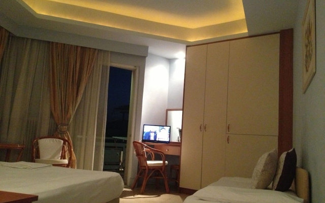 Souris Hotel