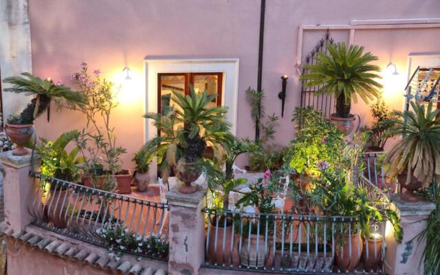 Al Duomo Rooms & Flats