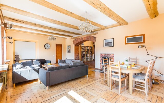 Griboedov Loft Apartments K47