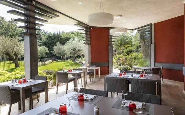 Best Western Plus Le Lavarin