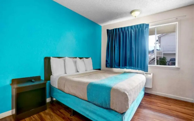 Motel 6 Fort Bragg, CA