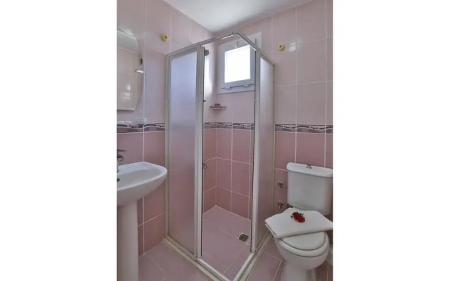 Kiraz Otel