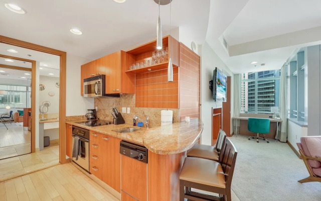 Miami Luxury Executive Apartment