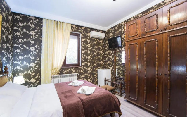 Terrace House Near Opera