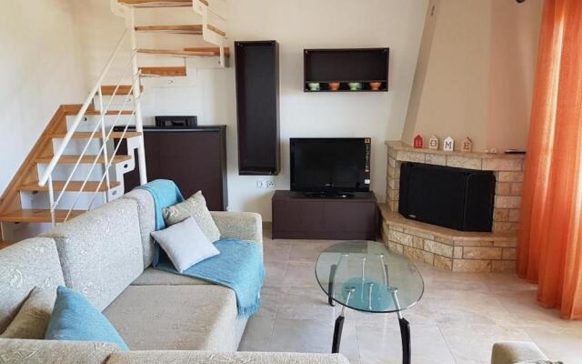 Villa Iris 2 by Travelpro Services- Agios Mama